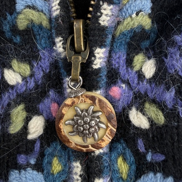 Icelandic Design Sweater M Womens Purple Pure Wool Jacket Scandinavian Floral - Picture 8 of 14